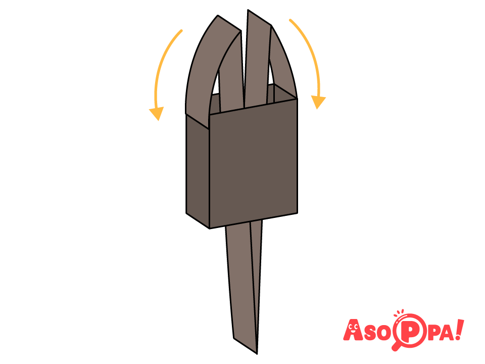 折った帯の端を、箱の側面に貼り付ける。帯の下部も合わせて留めておく。