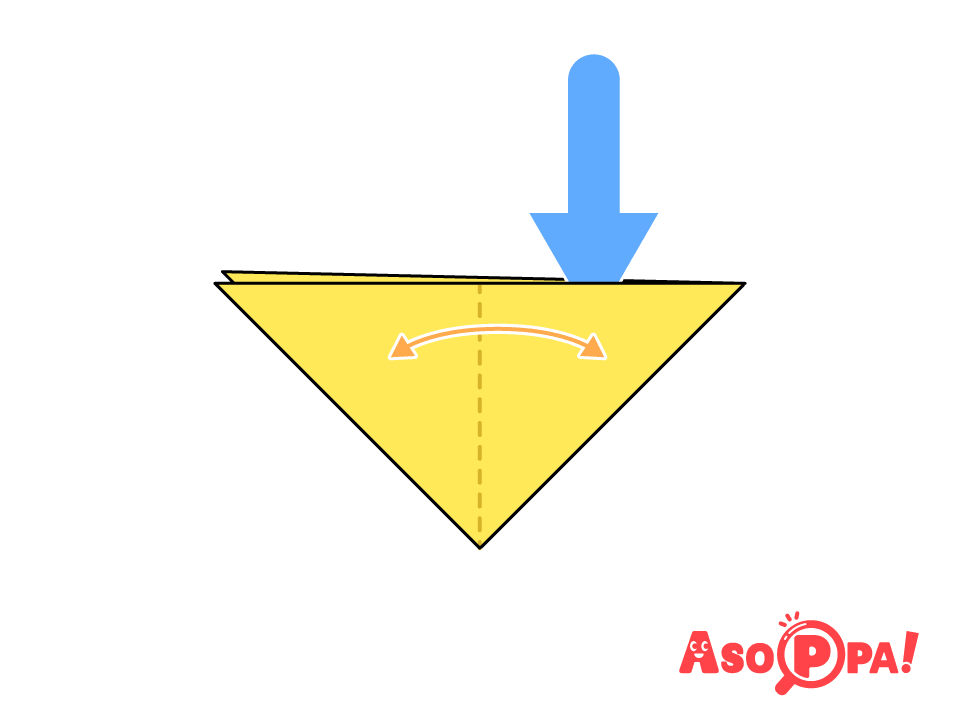 半分に折り目を付け、矢印の位置から開いてつぶす。