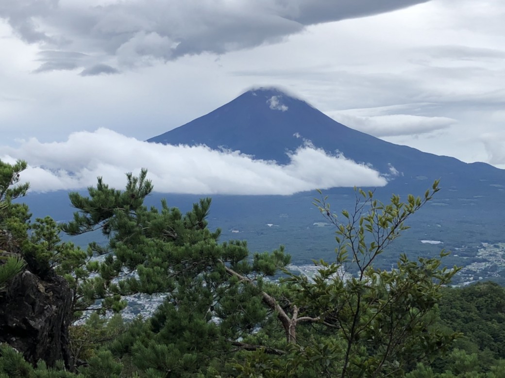 9:59下山途中で、
富士山がまたいい感じ♡