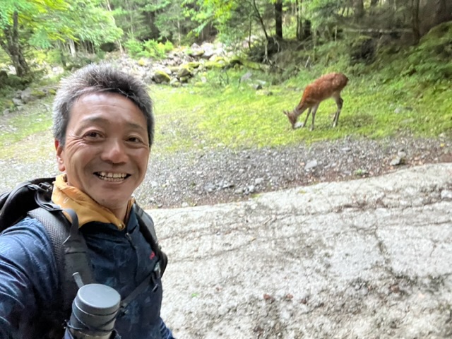 鹿が逃げないんですよ。
かわいいですよね。
北八ヶ岳の硫黄岳、
いい景色ありがとうございました。
また来たいと思います。
今日も幸せ♡